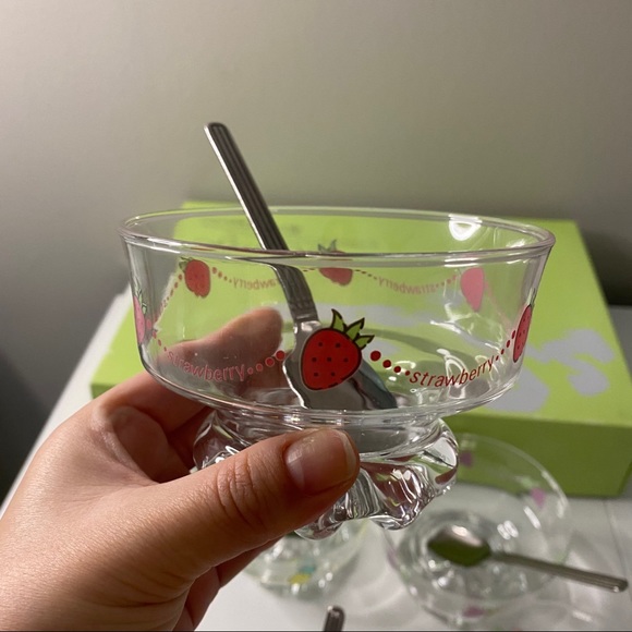 NWT SET OF 5 CUTE GLASS ICE CREAM CUPS - Picture 8 of 8